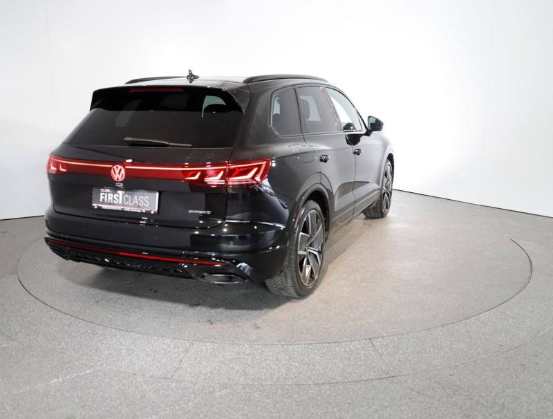 VW Touareg R eHybrid TSI 4MOTION