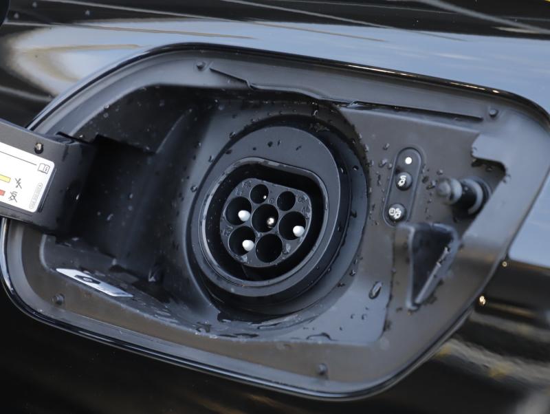 VW Touareg R eHybrid TSI 4MOTION