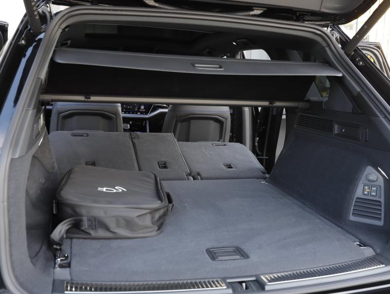 VW Touareg R eHybrid TSI 4MOTION