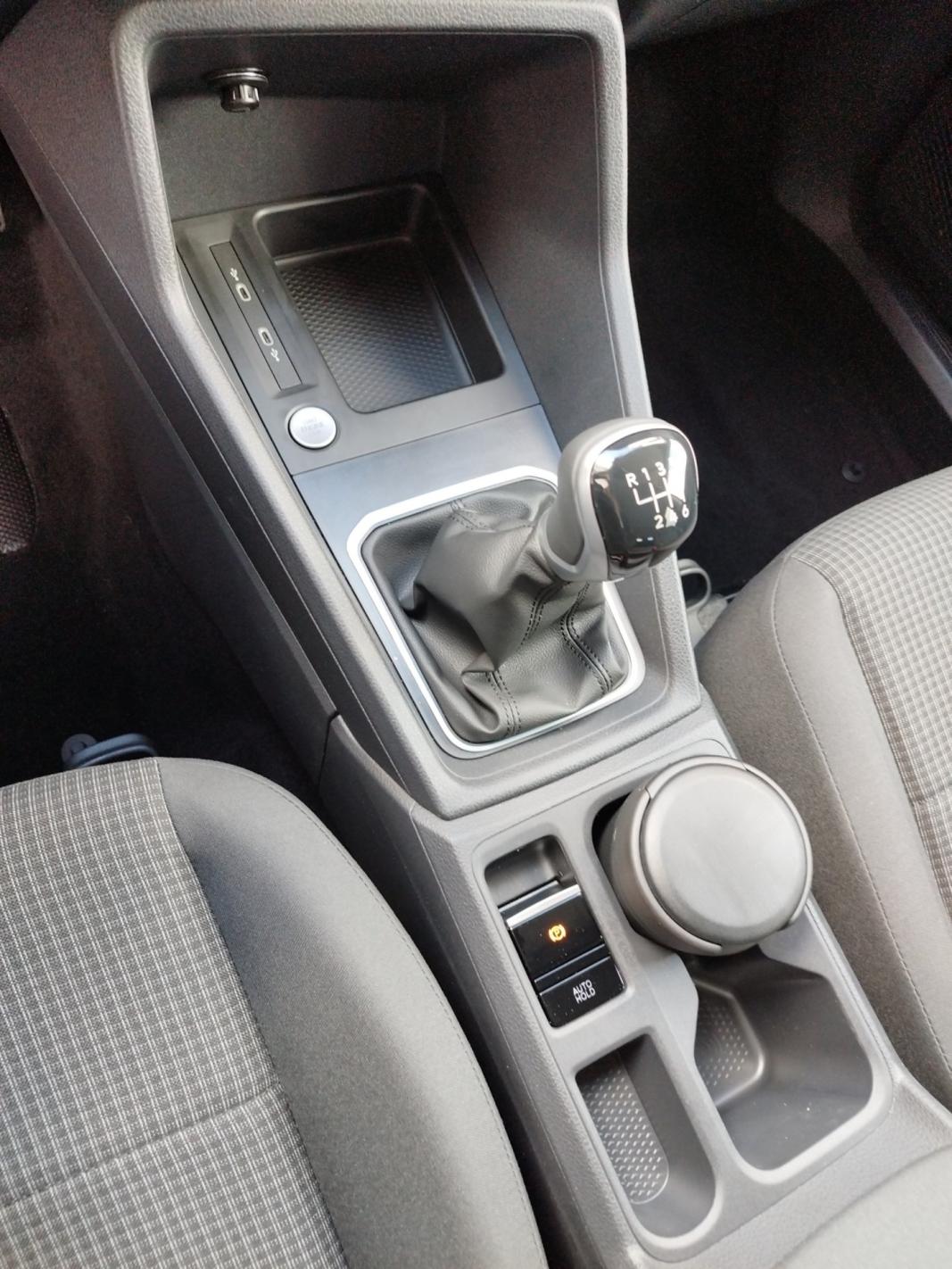 VW Caddy California TDI
