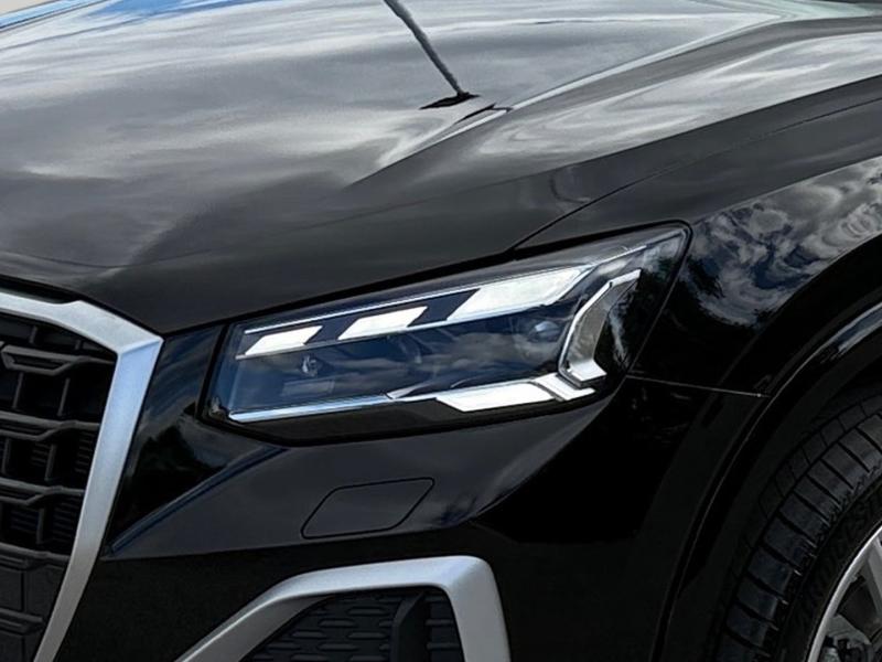 Audi Q2 30 TFSI admired