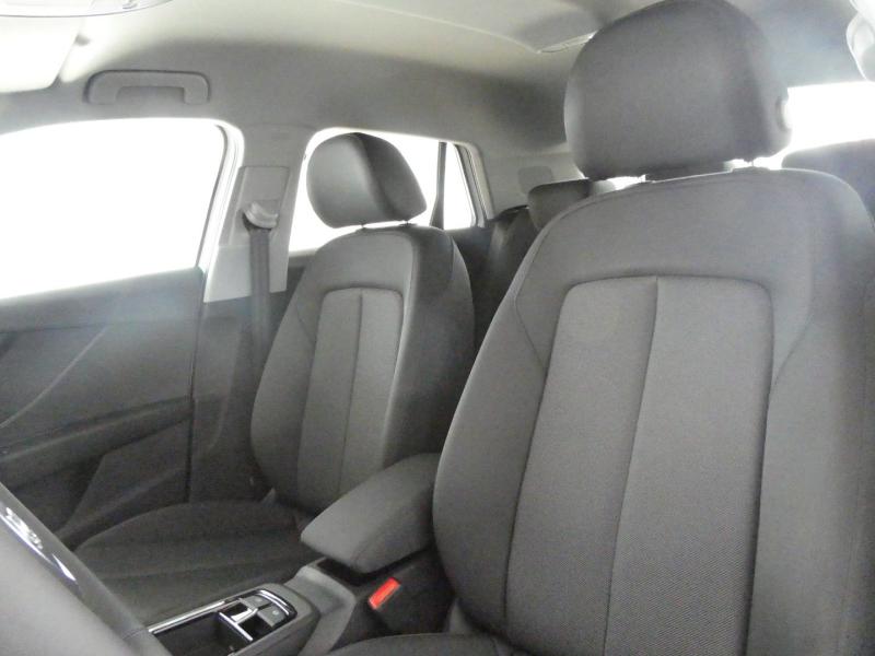 Audi Q2 30 TFSI admired