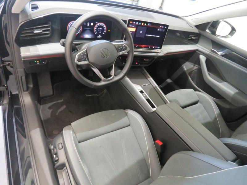 VW Passat Variant Business eTSI DSG
