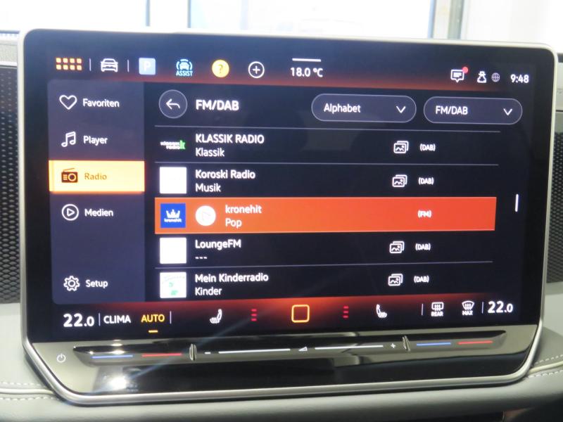 VW Passat Variant Business eTSI DSG