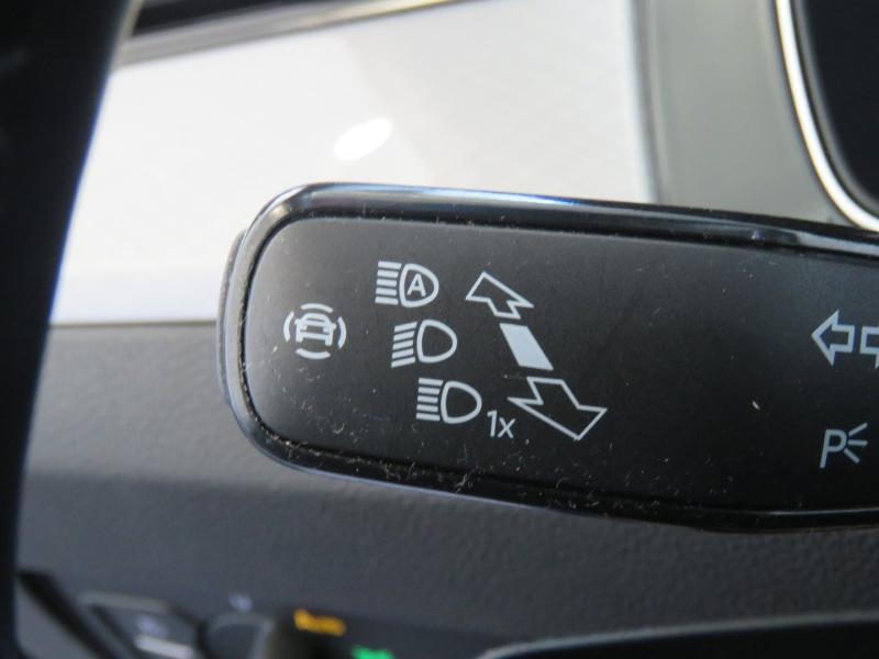 VW Passat Variant Business TDI SCR DSG