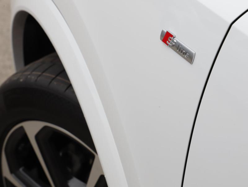 Audi Q3 35 TFSI admired