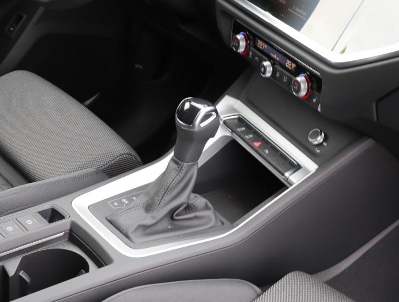 Audi Q3 35 TFSI admired