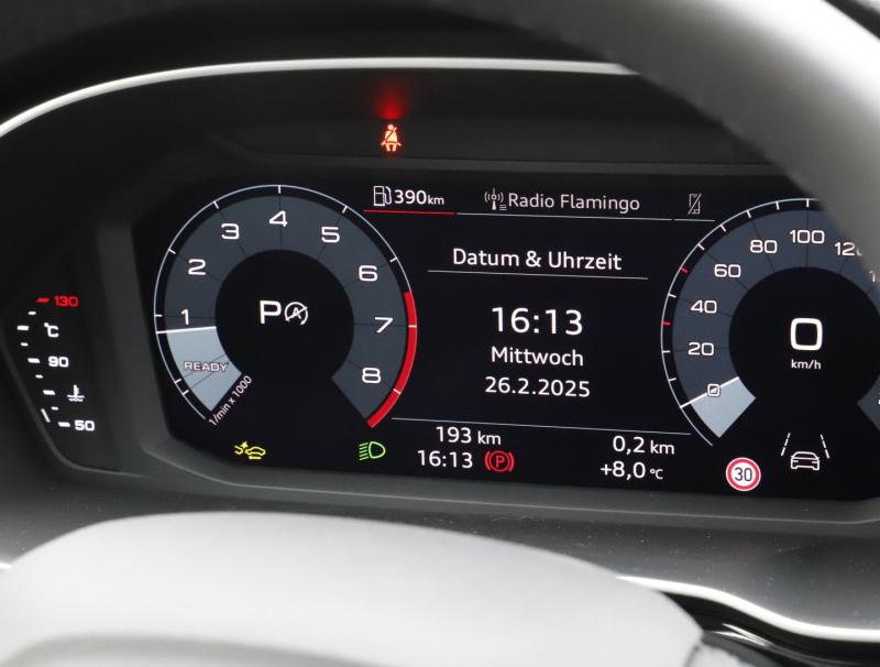 Audi Q3 35 TFSI admired