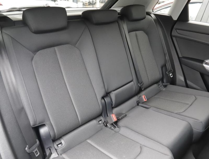 Audi Q3 35 TFSI admired