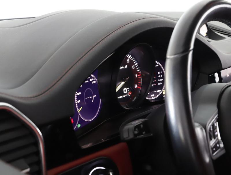 Porsche Cayenne Turbo S E-Hybrid