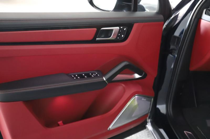 Porsche Cayenne Turbo S E-Hybrid