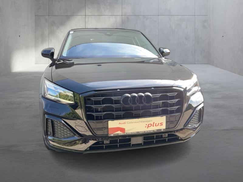 Audi Q2 30 TFSI admired