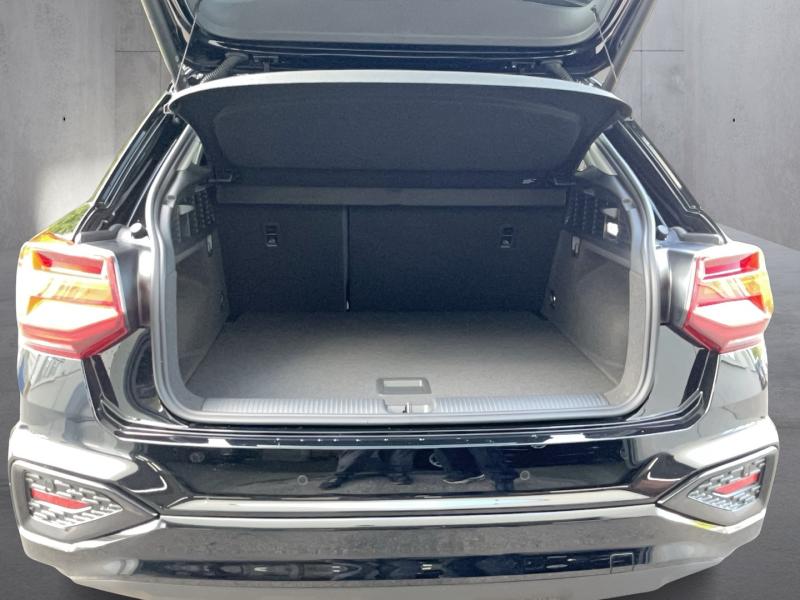 Audi Q2 30 TFSI admired