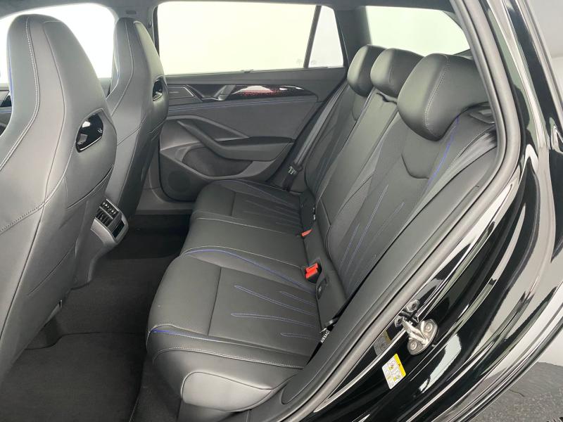 VW Passat Variant R-Line eHybrid 200kW