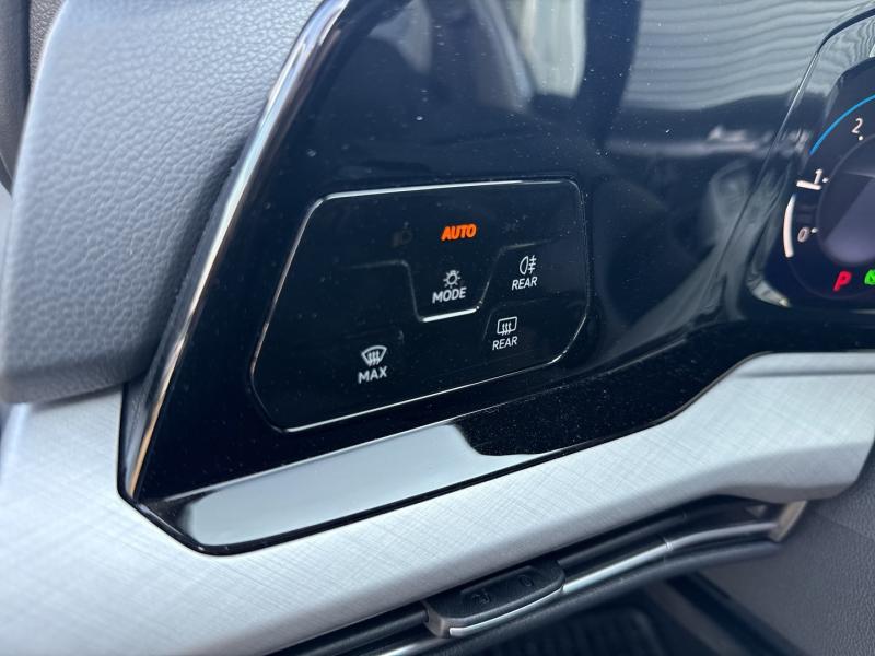 VW Golf Variant Life TDI 4MOTION DSG