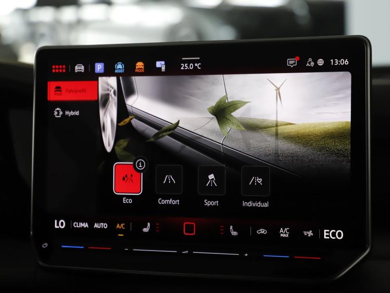 VW Golf Rabbit eHybrid DSG 150 kW