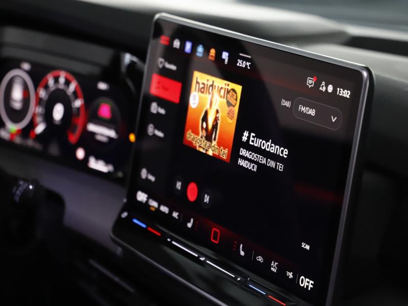 VW Golf Rabbit eHybrid DSG 150 kW