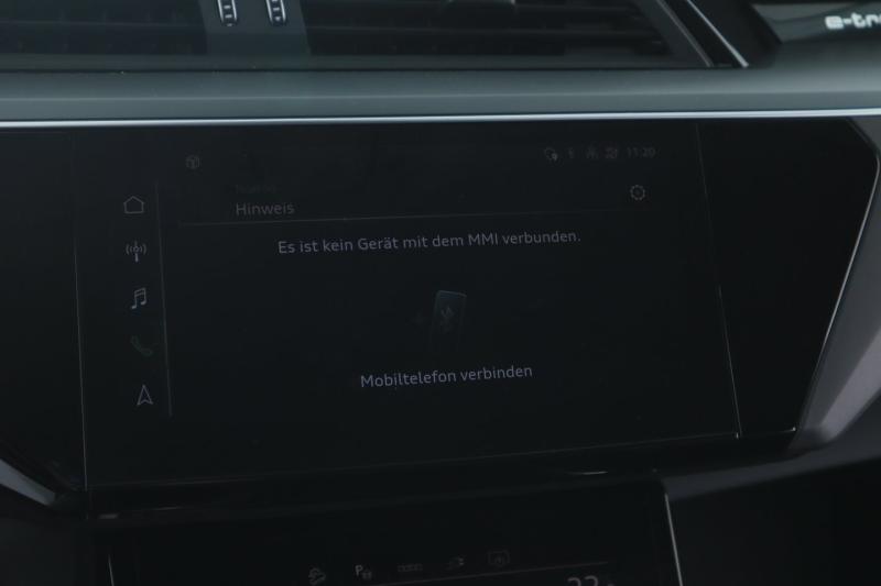Audi Q8 50 e-tron quattro business