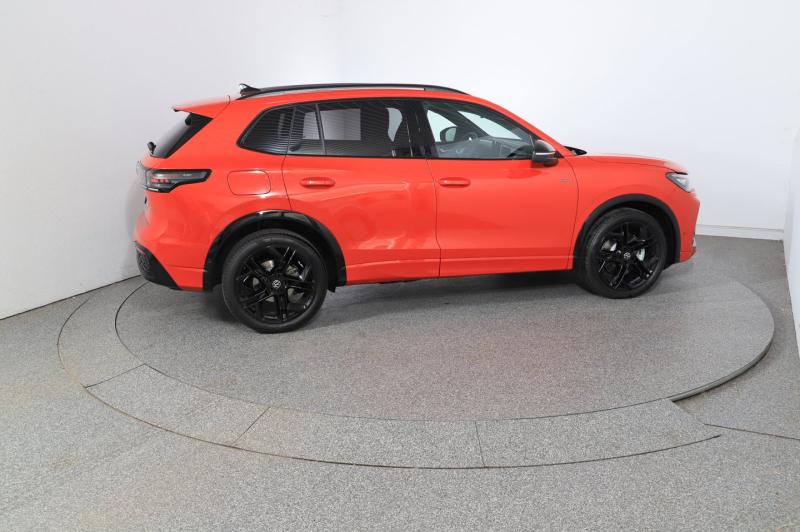 VW Tiguan R-Line TDI DSG