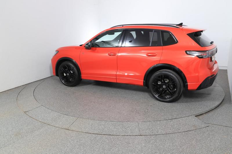 VW Tiguan R-Line TDI DSG