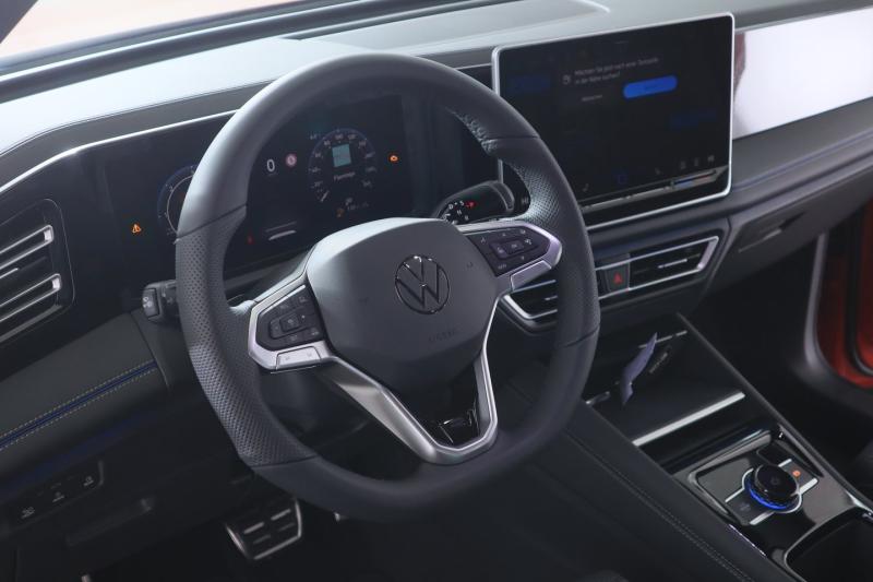 VW Tiguan R-Line TDI DSG