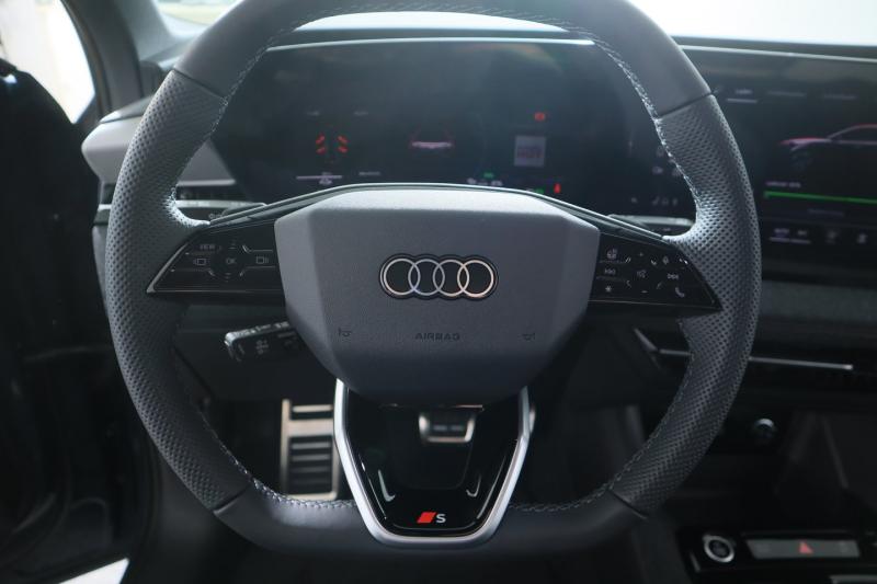 Audi Q6 e-tron quattro