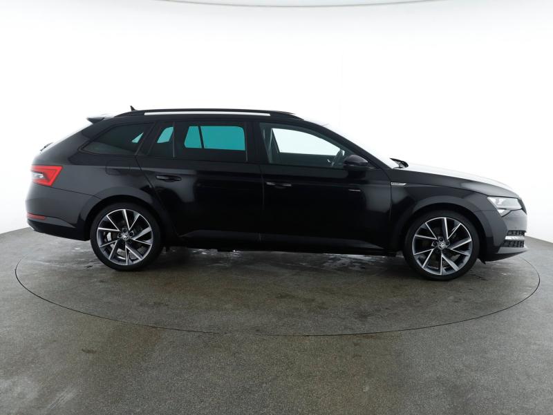 Škoda SUPERB Combi iV SPORTLINE DSG