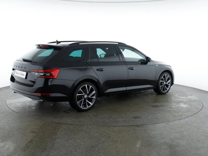 Škoda SUPERB Combi iV SPORTLINE DSG