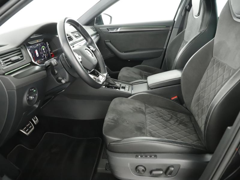 Škoda SUPERB Combi iV SPORTLINE DSG