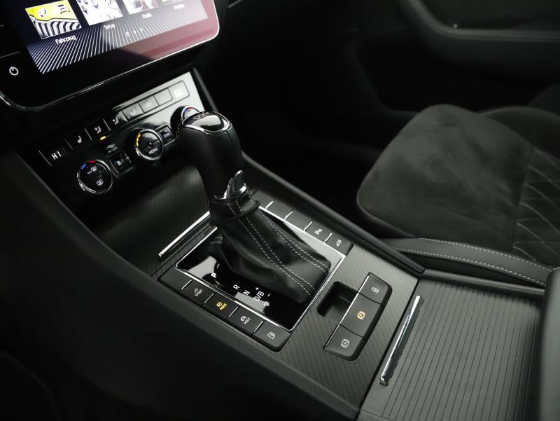 Škoda SUPERB Combi iV SPORTLINE DSG