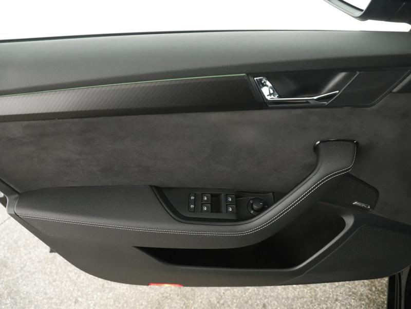 Škoda SUPERB Combi iV SPORTLINE DSG