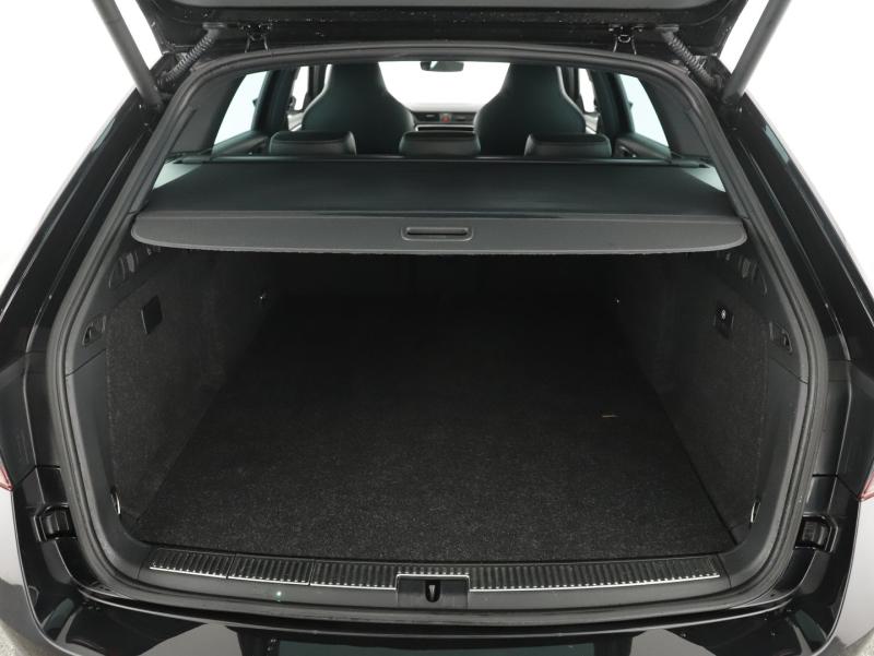 Škoda SUPERB Combi iV SPORTLINE DSG