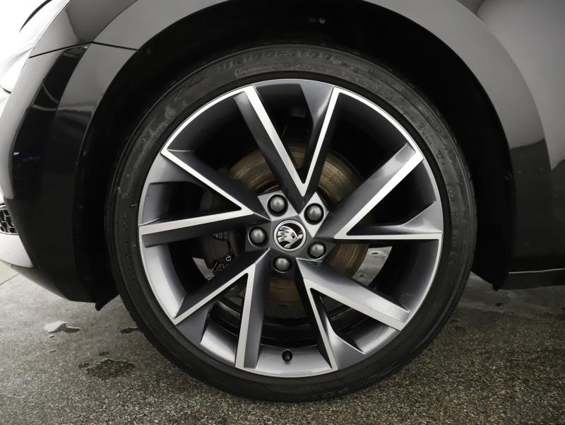 Škoda SUPERB Combi iV SPORTLINE DSG