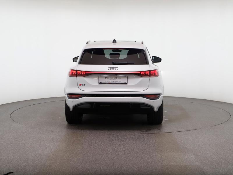 Audi Q6 e-tron quattro