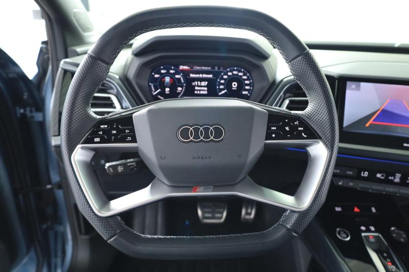 Audi Q4 45 e-tron quattro