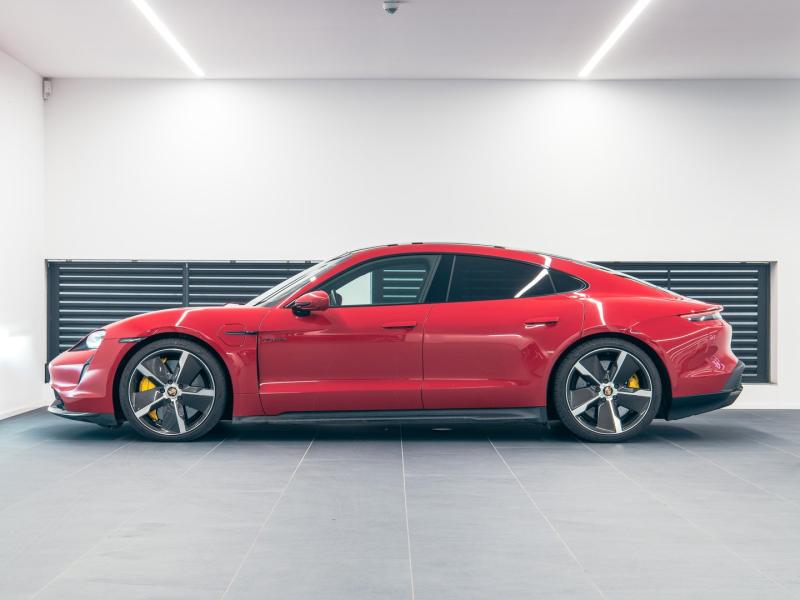Porsche Taycan Turbo S