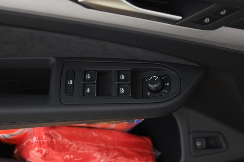 VW Golf Rabbit eHybrid DSG 150 kW