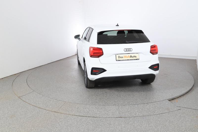 Audi Q2 30 TFSI admired