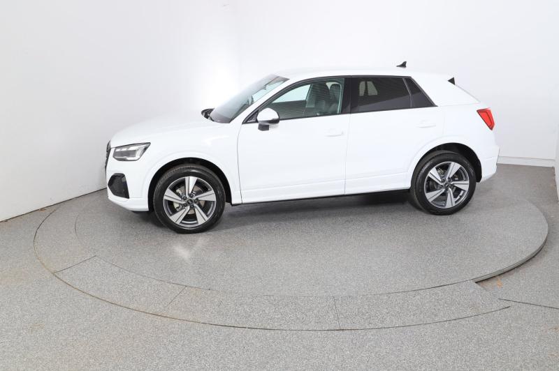 Audi Q2 30 TFSI admired