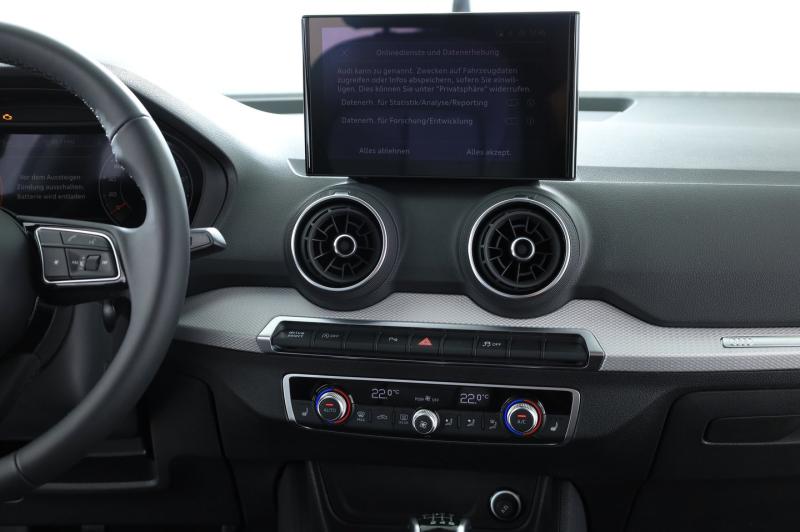 Audi Q2 30 TFSI admired