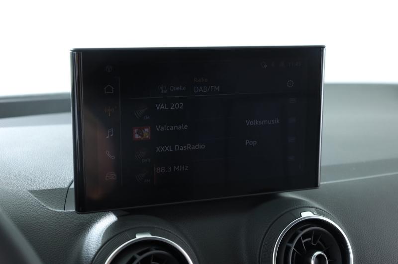 Audi Q2 30 TFSI admired