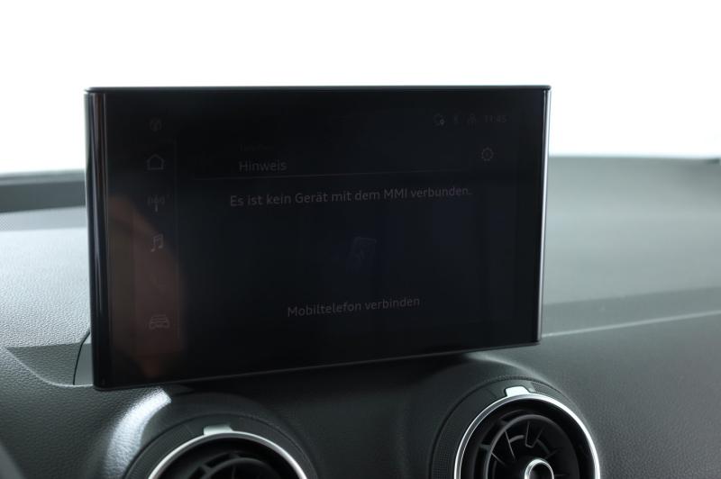 Audi Q2 30 TFSI admired