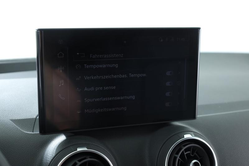 Audi Q2 30 TFSI admired