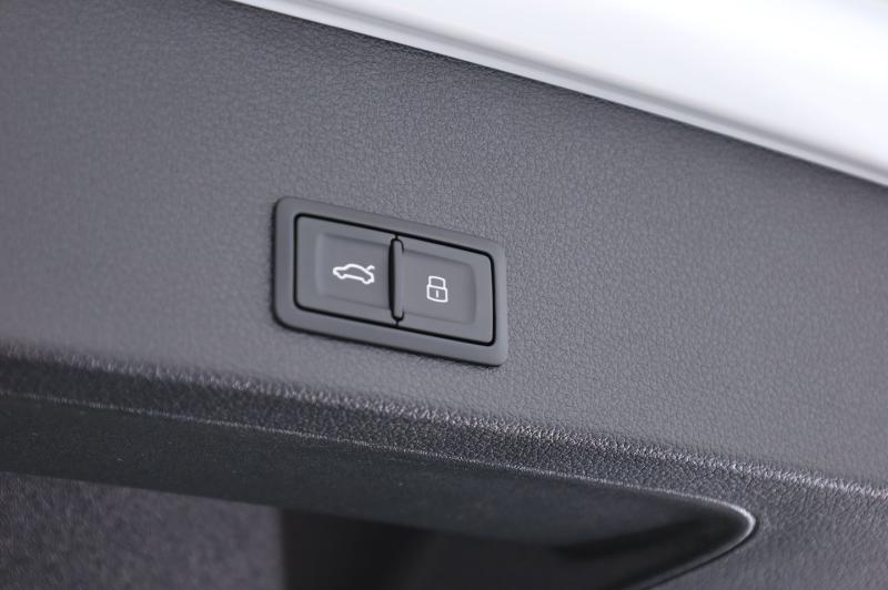 Audi Q2 30 TFSI admired
