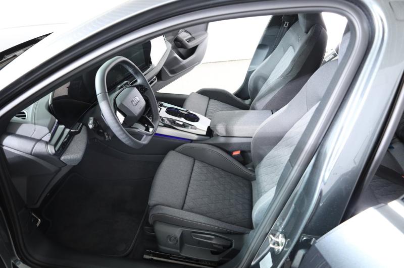 Audi A5 Avant e-hybrid quattro 220 kW