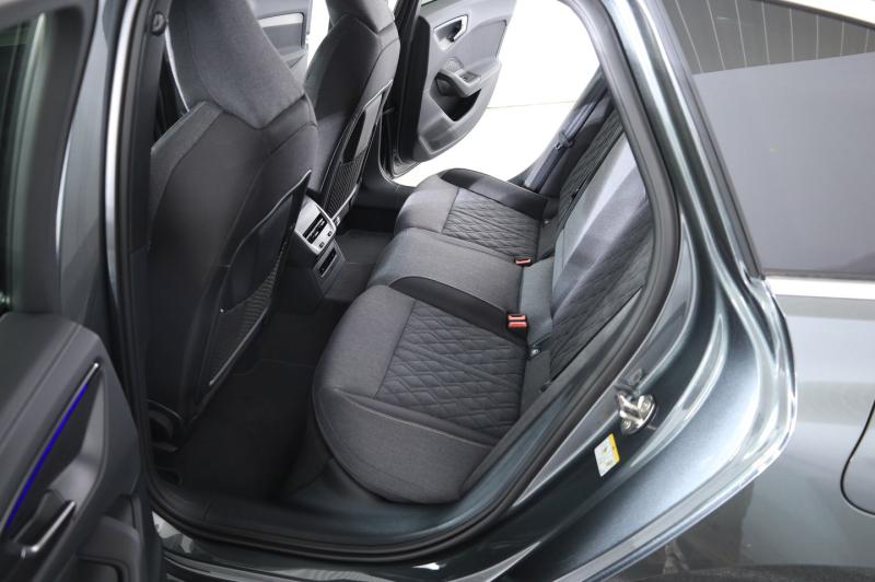 Audi A5 Avant e-hybrid quattro 220 kW