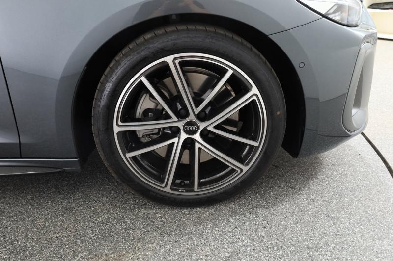 Audi A5 Avant e-hybrid quattro 220 kW