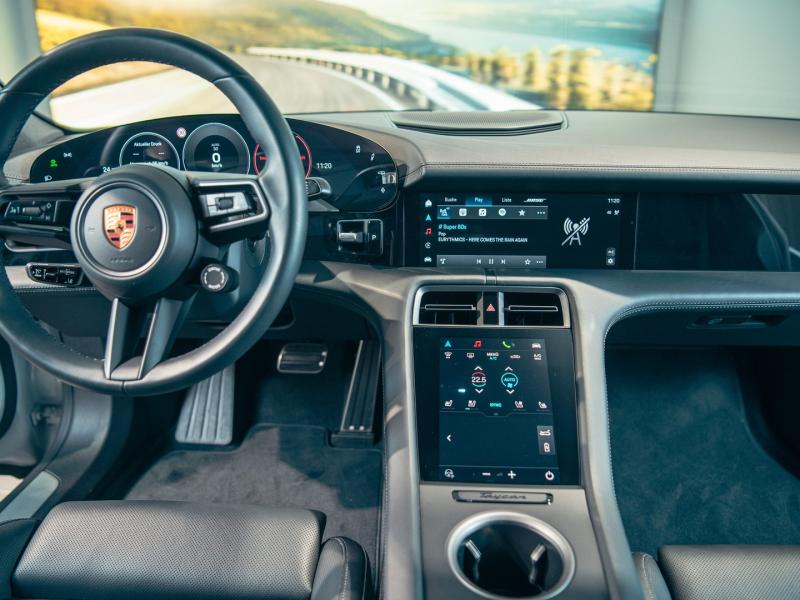 Porsche Taycan