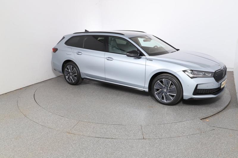 Škoda Superb Combi Sportline iV TSI DSG