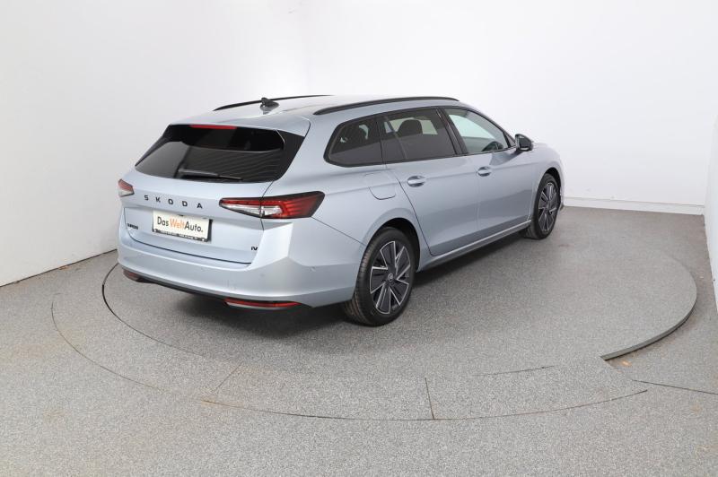 Škoda Superb Combi Sportline iV TSI DSG